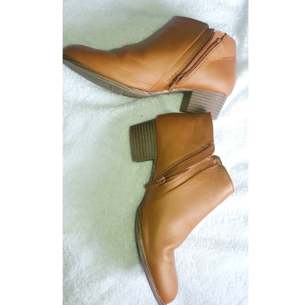 Girl boots